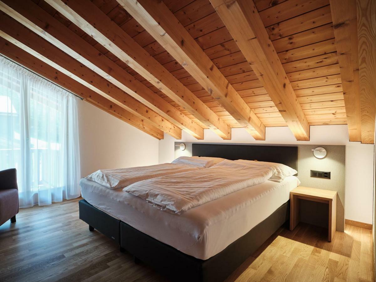 Hotel Hubertus Obergesteln Pokoj fotografie